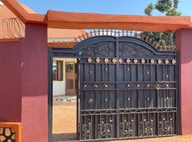 Very beautiful cozy home, hotel di Bugembe