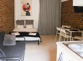 AMOS HOMES accommodation