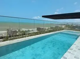 Studio Luxo p/4 pessoas, a 50m do mar