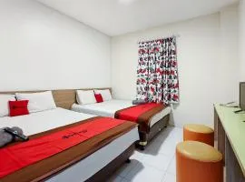 RedDoorz near Taman Safari 3