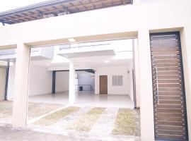 Iris Suite, hotel em Sri Jayewardenepur- Kotte