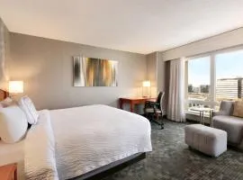 Courtyard by Marriott Tysons McLean