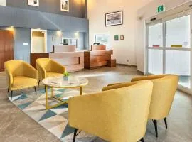 Quality Suites