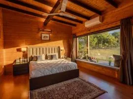 SaffronStays Timber Crest