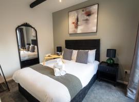 Charming Cottage Near Fields and Harry Potter Studios, ξενοδοχείο σε Garston