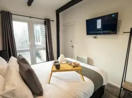 Charming Cottage Near Fields and Harry Potter Studios