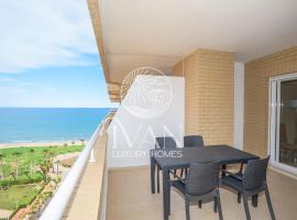 Casa Relax Ivan Luxury Homes 9ªPlta Norte 1ªLinea, hotel in Oropesa del Mar