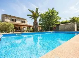 Gemütliches Ferienhaus in Alar mit Privatem Pool