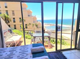 Celes Shores- Main Beach- BBQ- Aircon, hotel in Umdloti