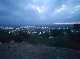 Campamento Monarcas, ξενοδοχείο σε Villa Carlos Paz