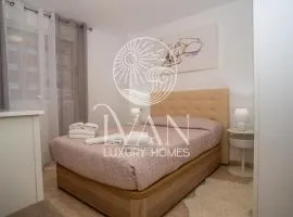 Casa Ferrara Ivan Luxury Homes 3ªPlta Norte 1ªLinea