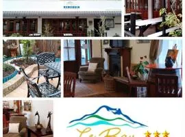 Le Bay Lodge