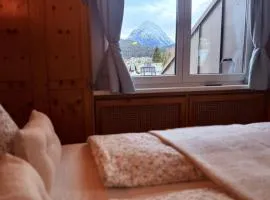 VIEW-Apartment Seefeld and Chill im Zentrum, Netflix & Wlan for free!