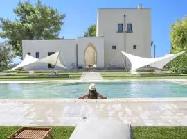 Masseria Ceratonia by Raro Villas