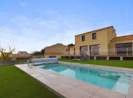 À 350m de la plage, maison pour 7 avec piscine