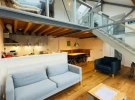 Afan Forest BunkHouse - Gallery Apartment