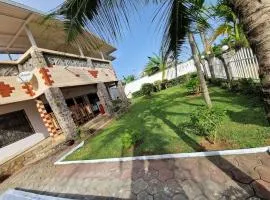 Exquisite 3-Bedroom Villa with pool in Kribi