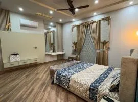 Shaheen Palace