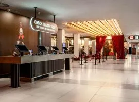 Radisson RED London Heathrow