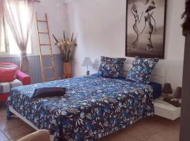 Villa proche lagon 5 pers &agrave; Etang-Sal&eacute; les Bains, vila v destinaci &Eacute;tang-Sal&eacute; les Bains