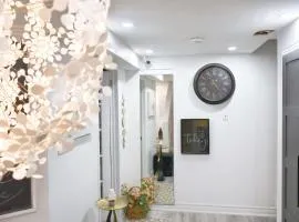 Ivy Den