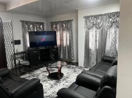 Modern 3 Bedroom Home In Gated Community, ξενοδοχείο σε New Amsterdam