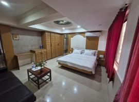 Hotel Paradise, Hotel in der Nähe vom Flughafen Jamnagar - JGA, Jamnagar