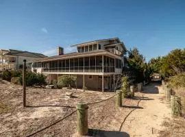 9 Bedroom Oceanfront Beach House in Debordieu