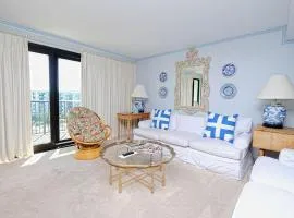 Coastal Oasis Inviting 3BR Condo with Resort Pool