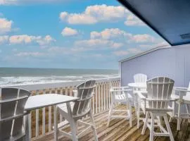 Oceanfront Condo with pool - Walk to the Tiki Bar