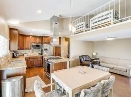 Convenience By the River Bullhead City Townhome!