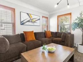 Cozy Home Fenced Yard Pets Welcome Great Location