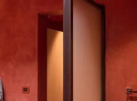 Rojo Diseno Ubicacion Confort y AC