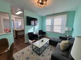 Beautiful Updated 4BR Apartment in DC with Easy Parking