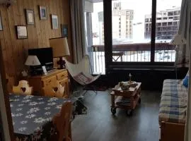 MyHome PRA37 - Emplacement exceptionnel - T2 6 pax - dernier etage vue montagne