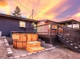 Family, Group & Pet Friendly, Hot Tub, Game Room!