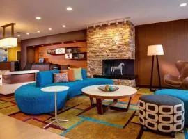 Fairfield Inn & Suites by Marriott Lincoln Southeast
