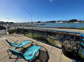 Appartement spacieux 3P à Étel - Terrasse - Vue port - Wifi - Parking - FR-1-479-203, ξενοδοχείο σε Etel