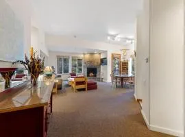 Palisades Tahoe Lodge Rentals Two Bedroom #521