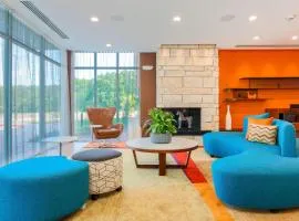 Fairfield Inn & Suites by Marriott Decatur at Decatur Conference Center