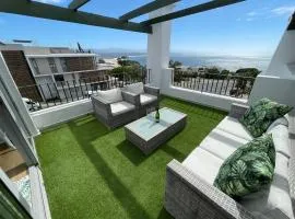Hill Sea-View Apartment