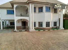 Kay's Place Luxury Apartment