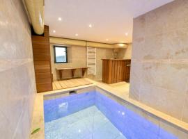 Maison cosy en montagne avec piscine chauffée, holiday home in Beuil