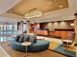 Fairfield Inn & Suites by Marriott Milwaukee Airport, hotel v destinaci Oak Creek