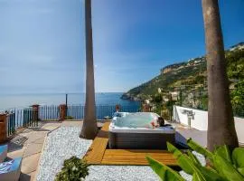 Luxury Seaview Villa with Jacuzzi, Sauna & Gym in Amalfi Coast - Villa Dorotea