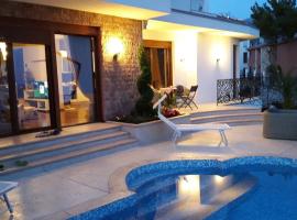 Villa Perla with Sea View, ξενοδοχείο στο Bar