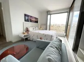 Magnifique chambre proche du transport avec climatisation et parking payants
