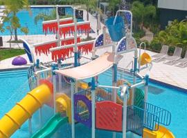 Complejo Altamira Aeropuerto, alojamiento con cocina en Estancia Sarubi