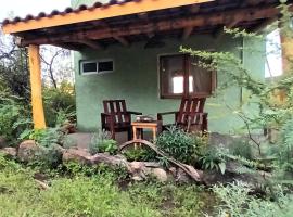 La calendula eco cabaña, hotel in Los Hornillos