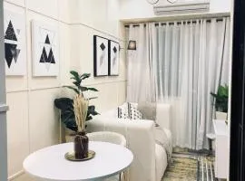 NEAR NAIA TERMINAL 1, 2, 3 Cozy Apartment at Field Residence